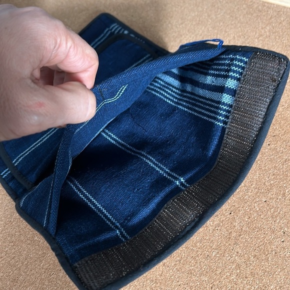 Floral Needlepoint foldable wallet- great condition​ - Picture 15 of 16